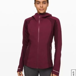 LuluLemon Cross Chill Jacket